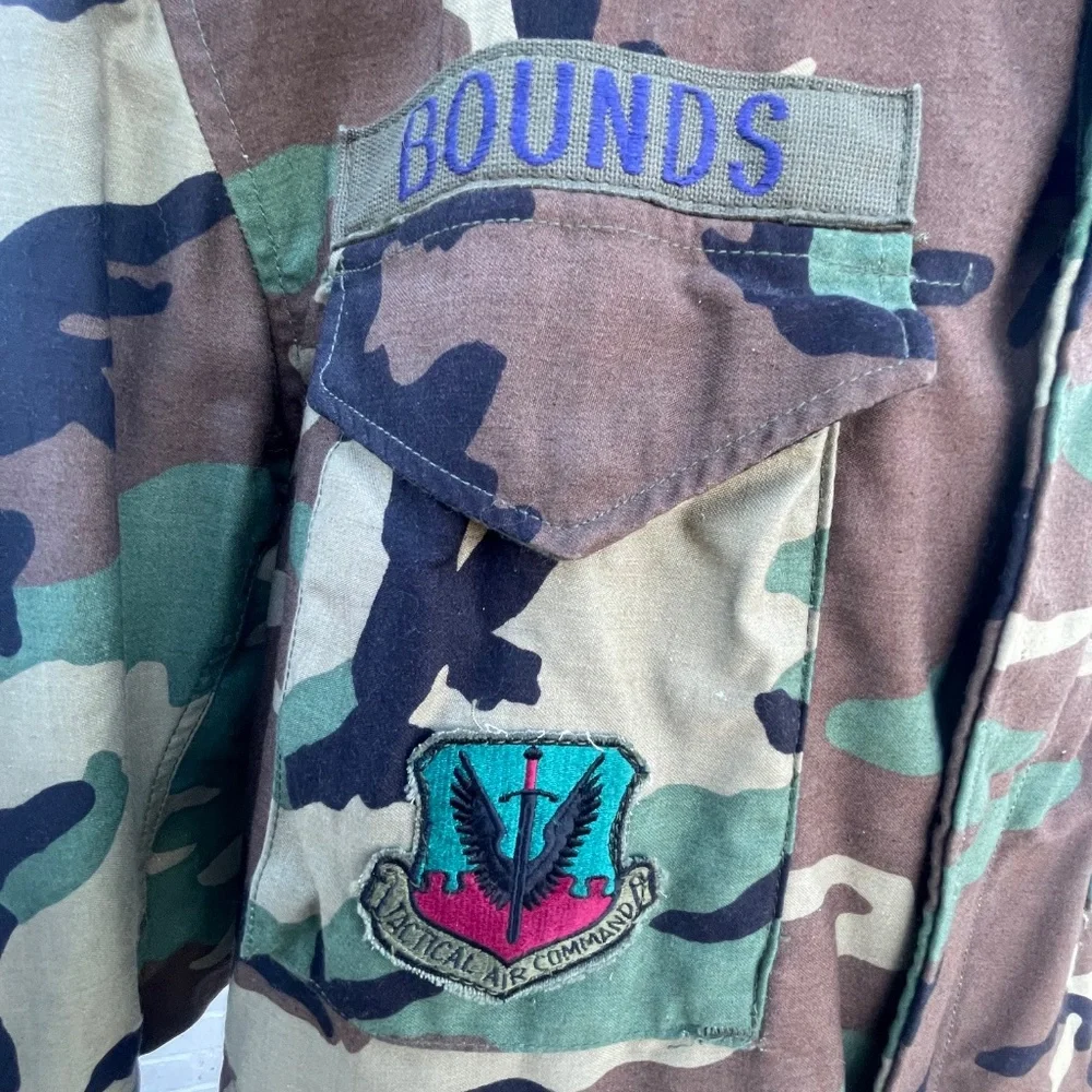 Men's Size Medium Regular U.S. Air Force Issue Woodland Camouflage Field Jacket - Picture 8 of 16
